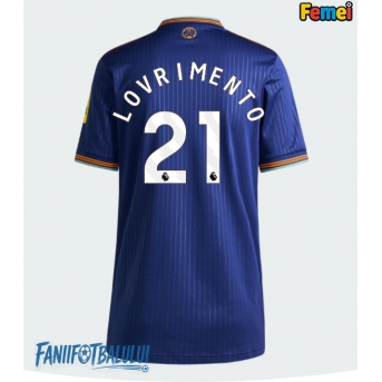 Newcastle United Tino Livramento #21 Tricou Fotbal Replică 2025-26 Femei Treilea
